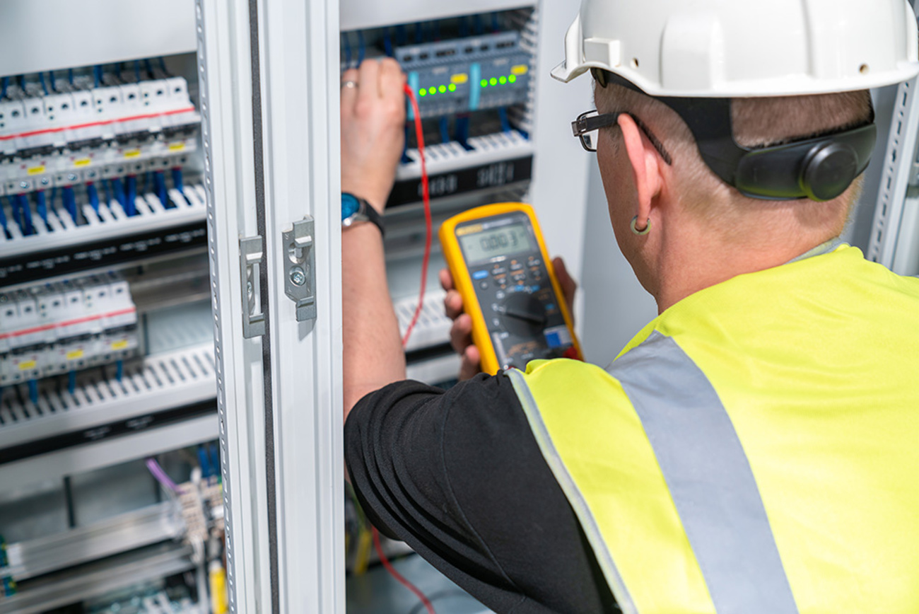 Elektroanlagen-Kontrolle bei LES Lochmann Elektro Service in Holzweißig
